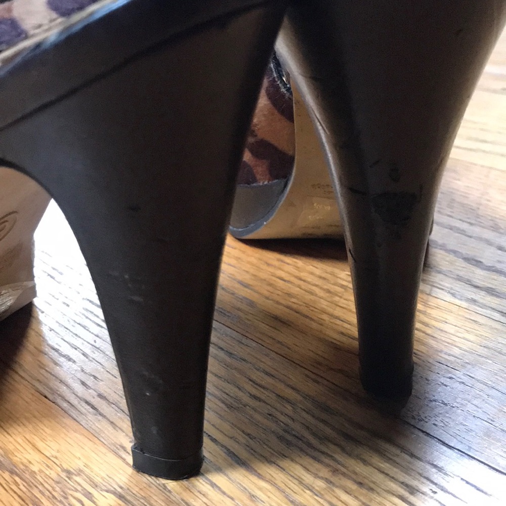 Fioni leopard slingback platform retro heels.  8. - Picture 4 of 7